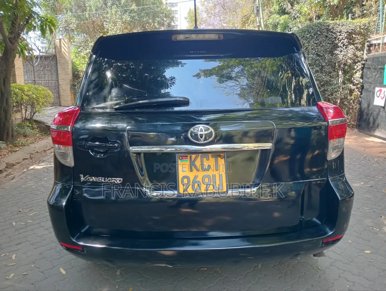 Toyota Vanguard 2012 Black