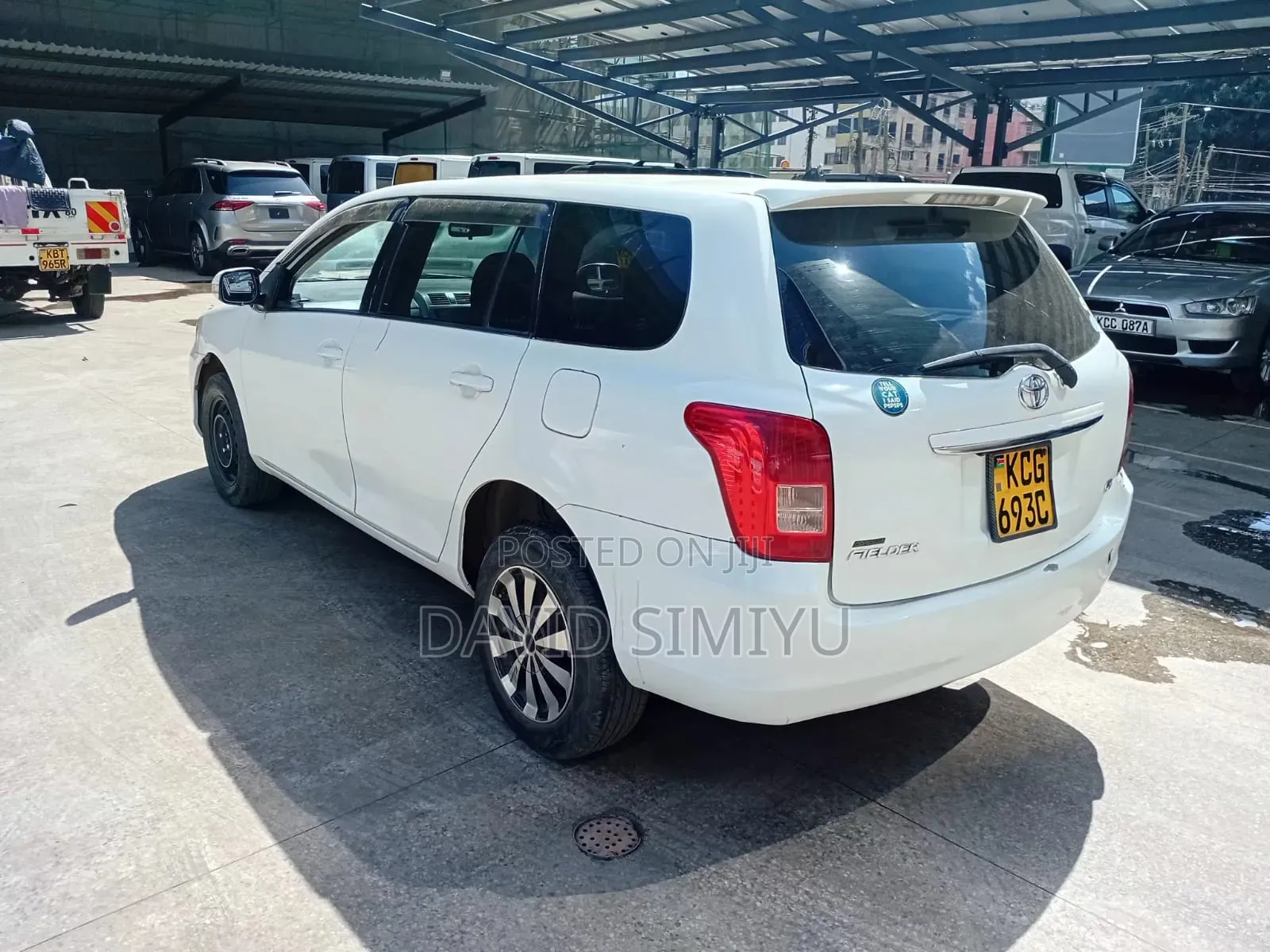 Toyota Corolla Fielder 2009 White