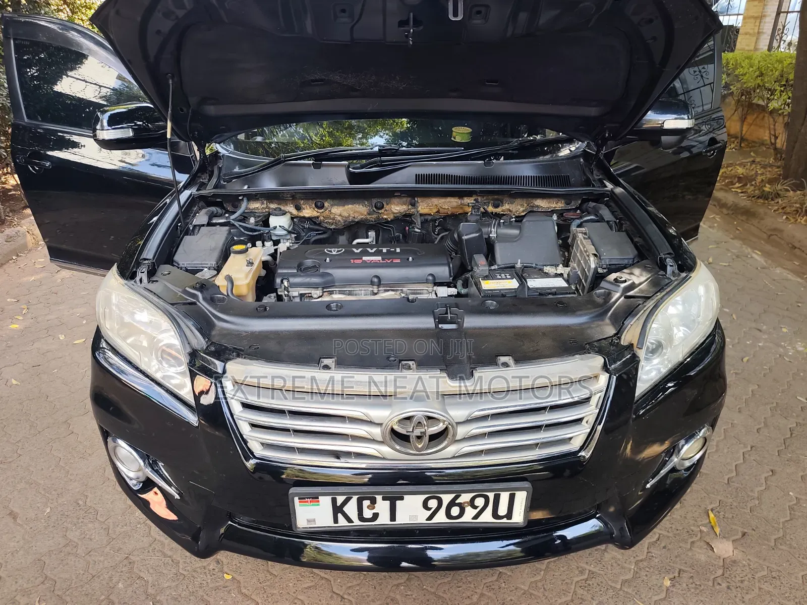 Toyota Vanguard 2012 Black