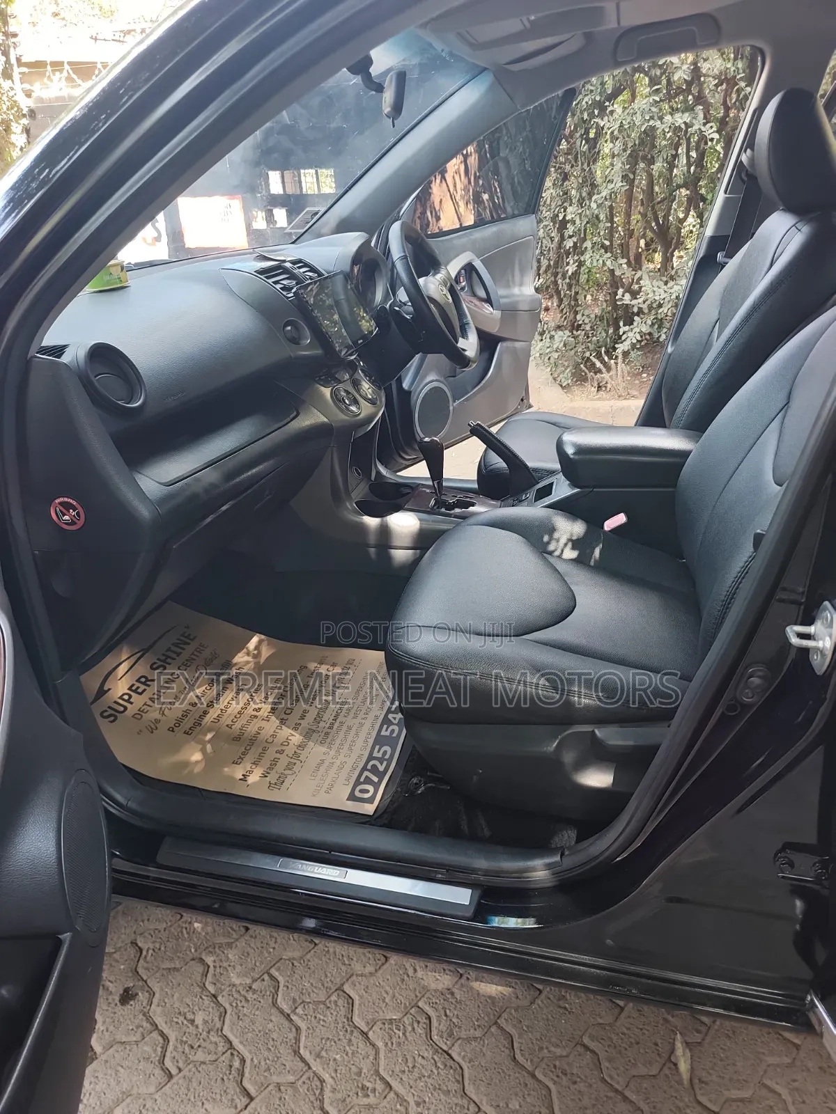 Toyota Vanguard 2012 Black