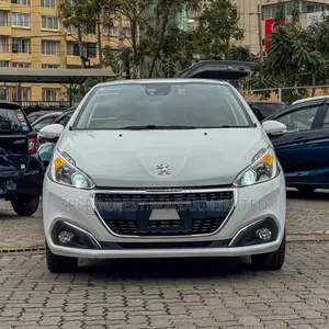 Peugeot 208 2019 White