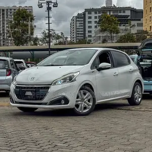 Peugeot 208 2019 White