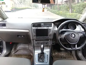 Volkswagen Golf 2013 Black
