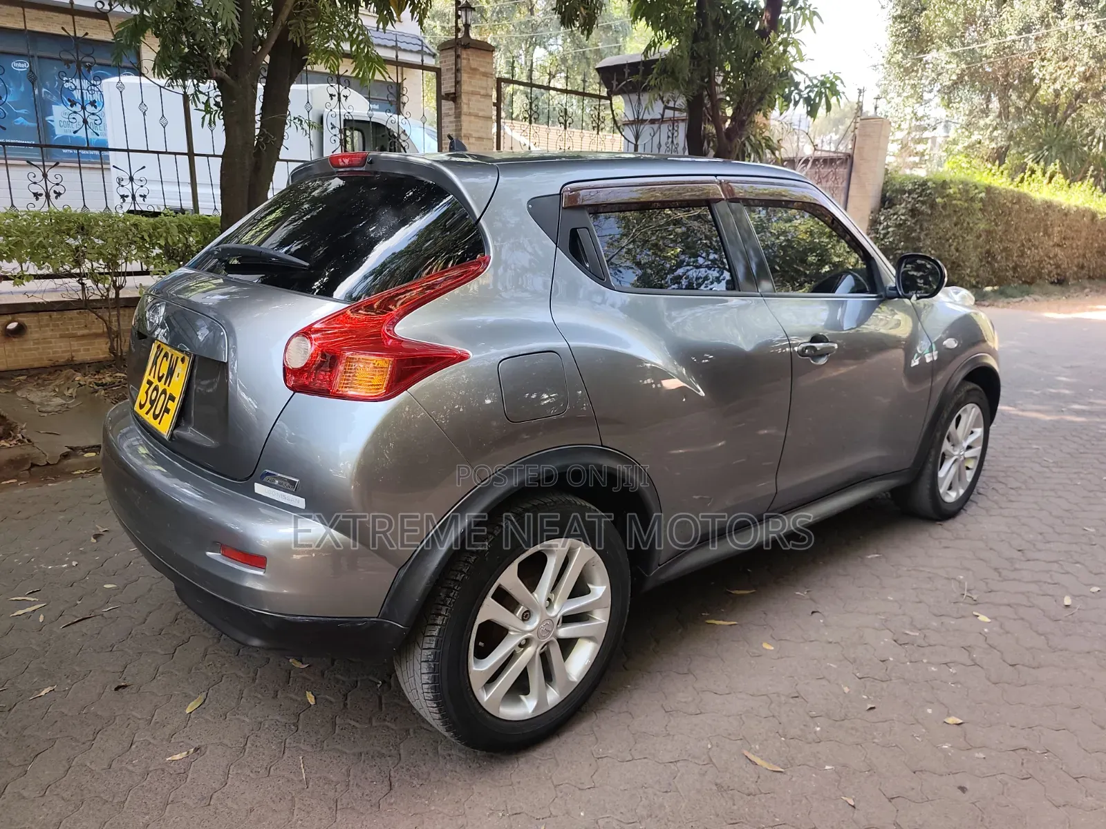 Nissan Juke SL Automatic 2012 Gray