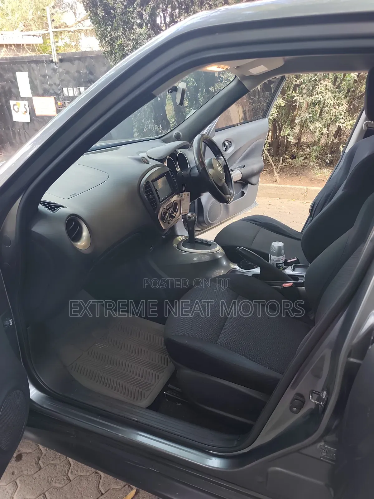 Nissan Juke SL Automatic 2012 Gray