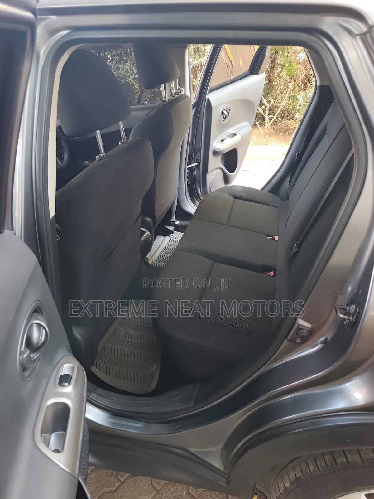 Nissan Juke SL Automatic 2012 Gray