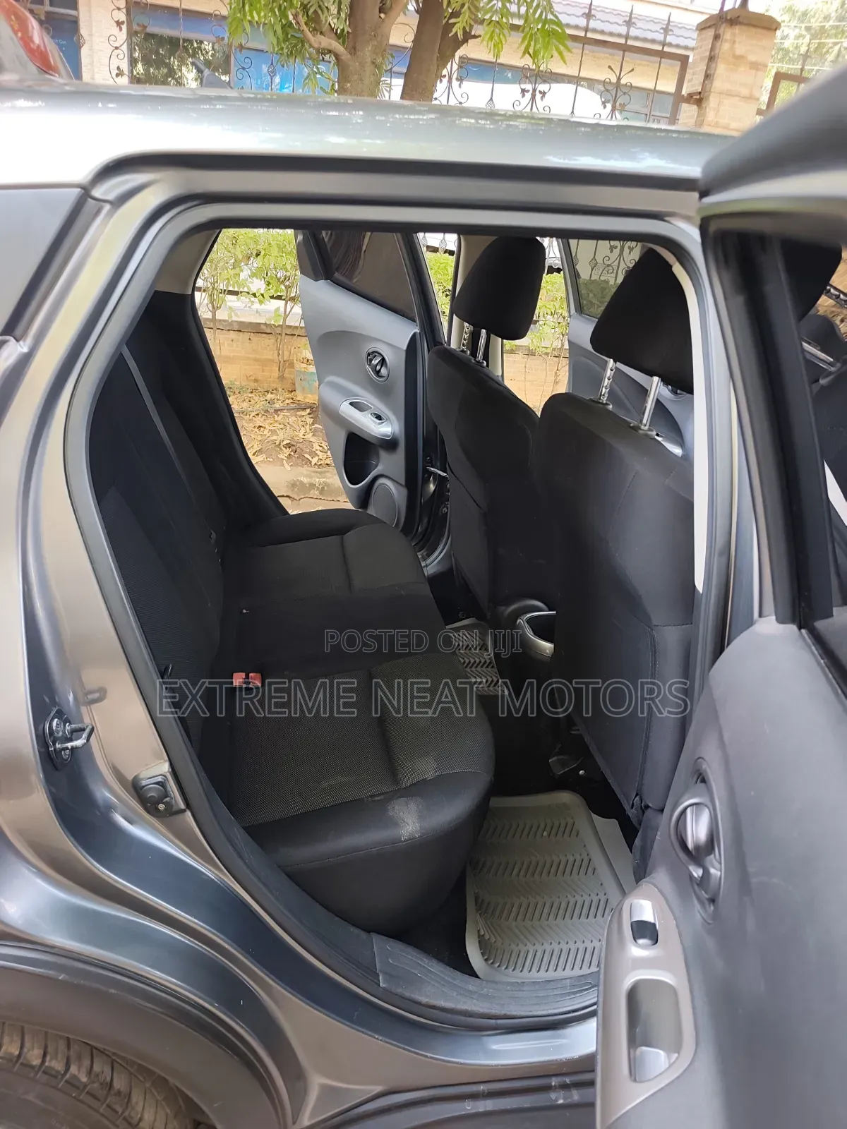 Nissan Juke SL Automatic 2012 Gray