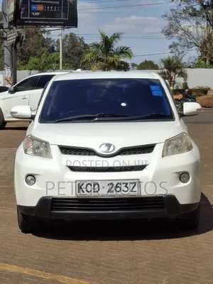 Toyota IST 2009 White