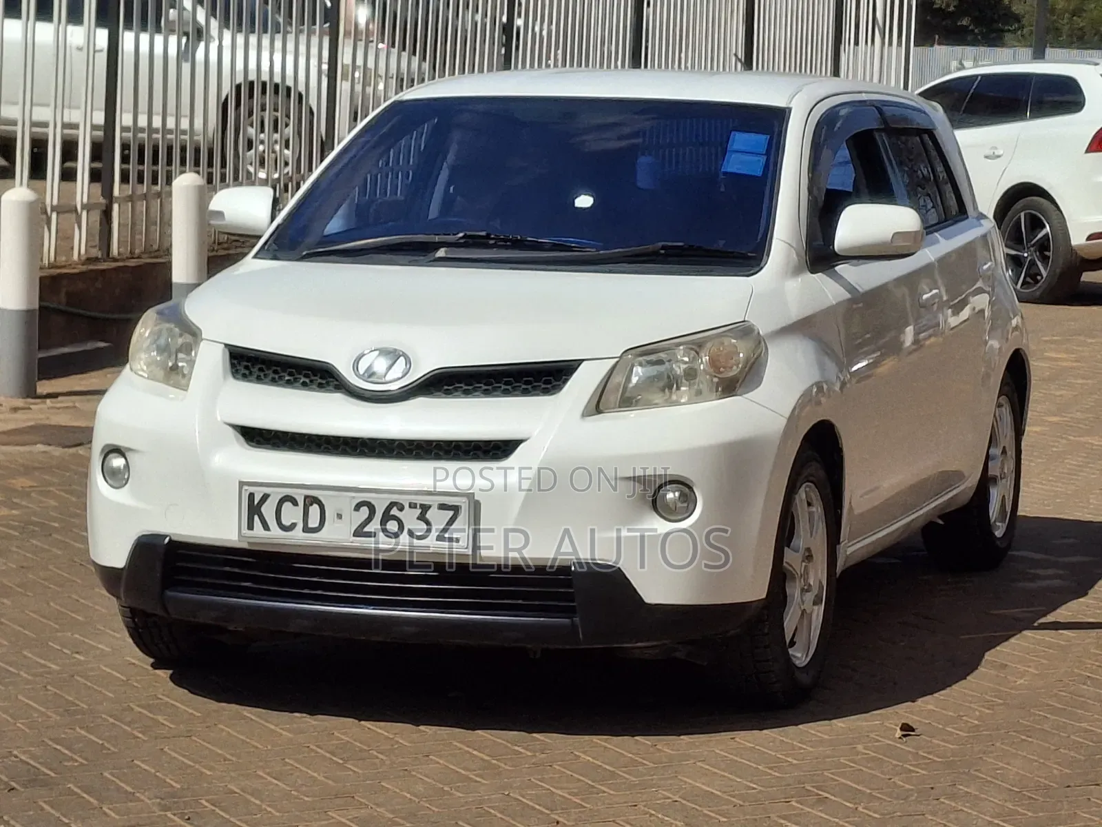 Toyota IST 2009 White