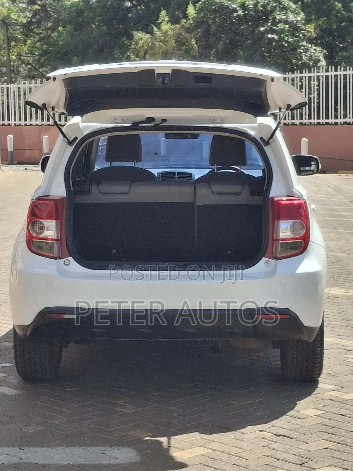 Toyota IST 2009 White