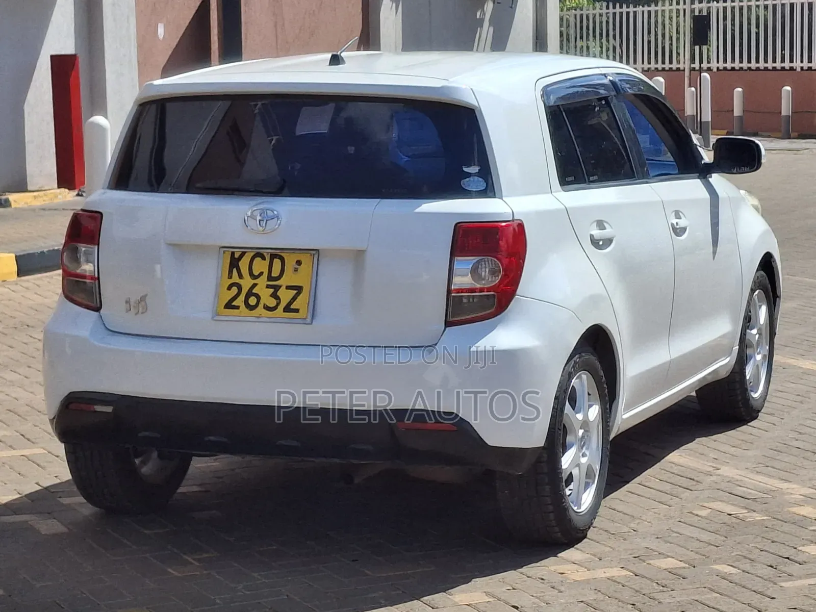 Toyota IST 2009 White