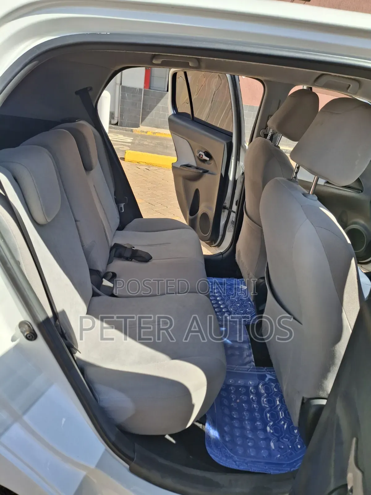 Toyota IST 2009 White