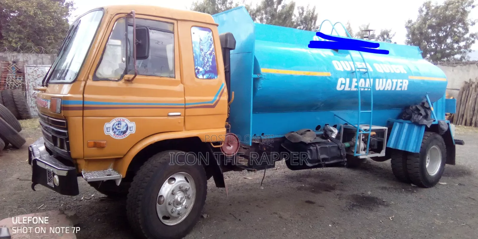 Nissan Diesel 1992 Orange