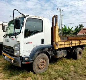 Isuzu FVR90 2022