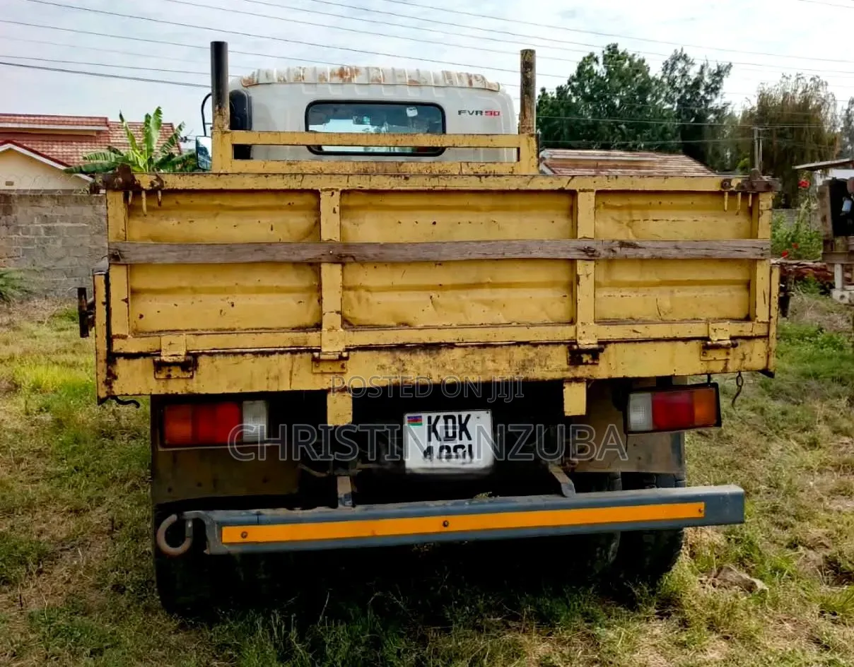 Isuzu FVR90 2022