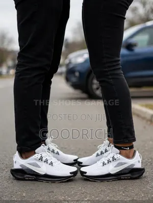 Nike React