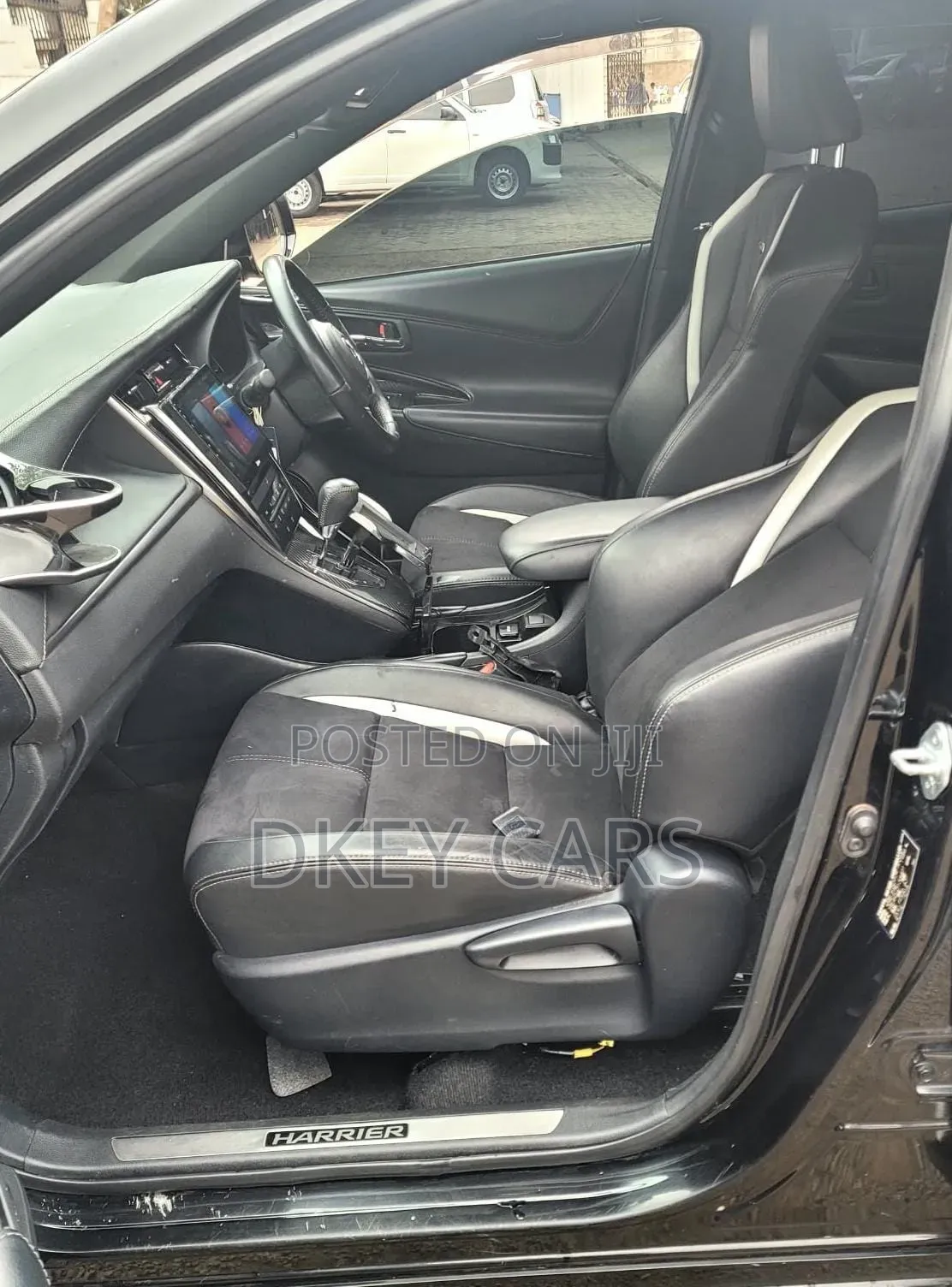 Toyota Harrier 2018 Black