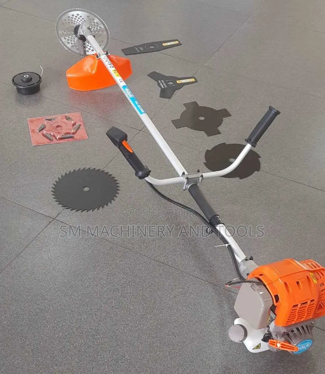 Aico Japan AMBC008 4-Stroke Brush Cutter (8-Blade Kit)
