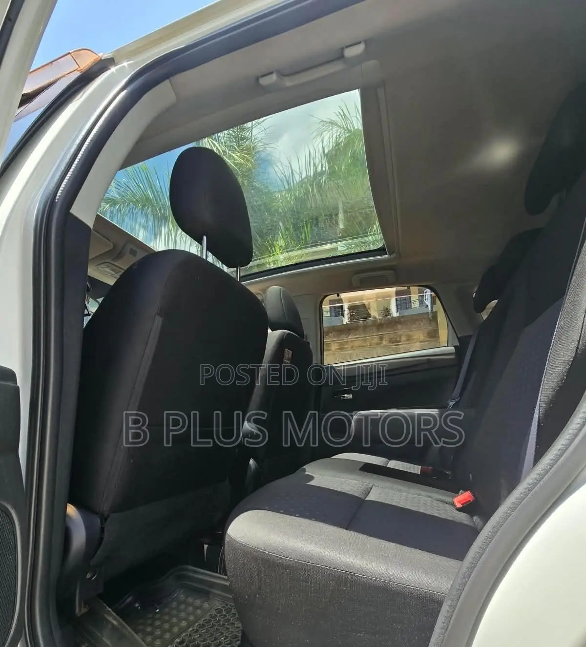 Mitsubishi RVR 2013 White