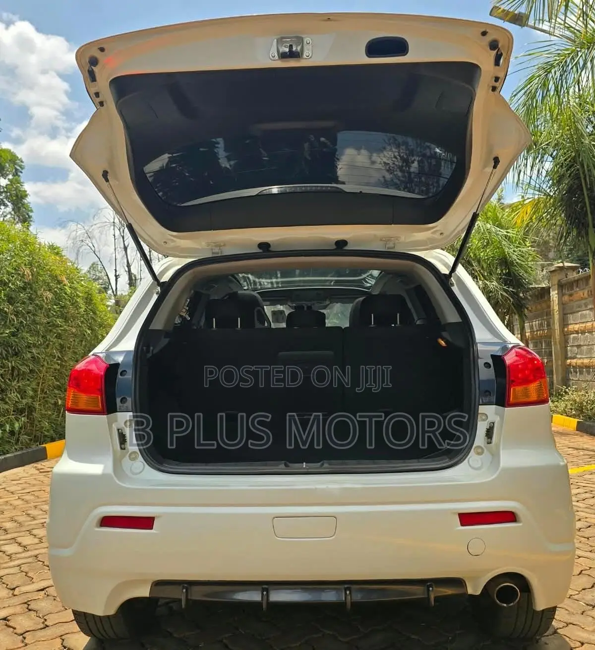 Mitsubishi RVR 2013 White
