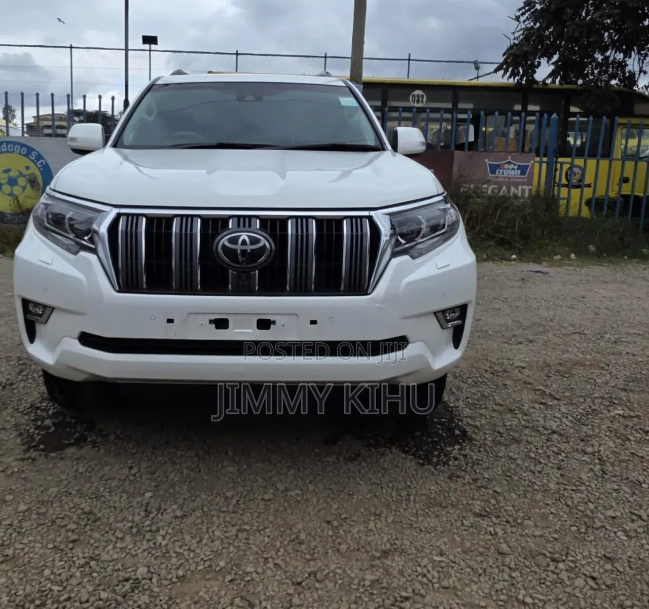 Toyota Land Cruiser Prado 2023 Pearl