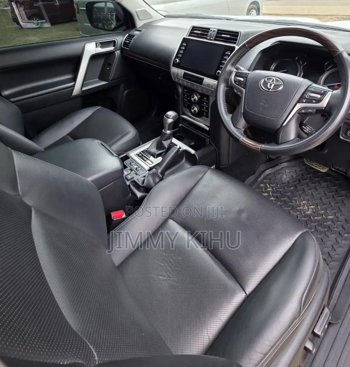 Toyota Land Cruiser Prado 2023 Pearl