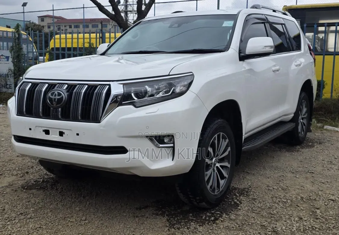 Toyota Land Cruiser Prado 2023 Pearl