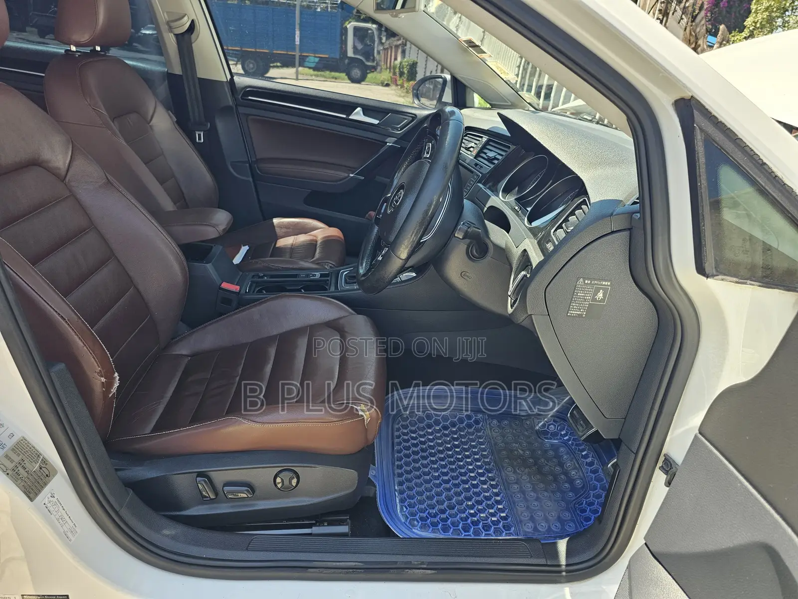Volkswagen Golf 2014 White