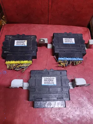 Control Unit Mitsubishi Pajero