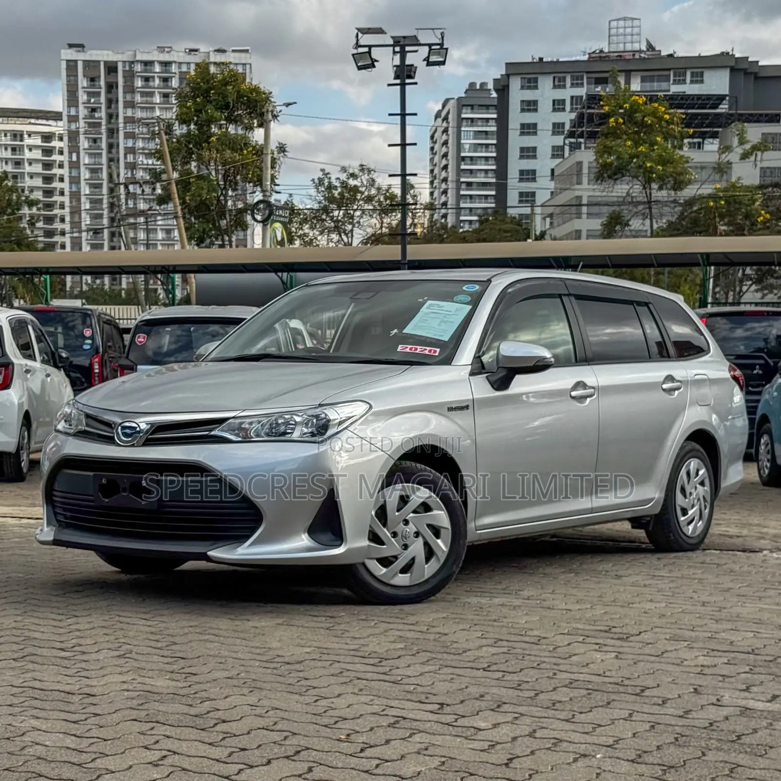 Toyota Corolla Fielder 1.5 Hybrid FWD 2020 Silver