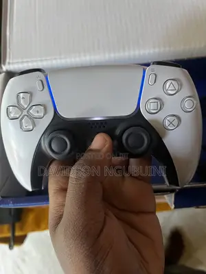 PlayStation 5 (PS 5)
