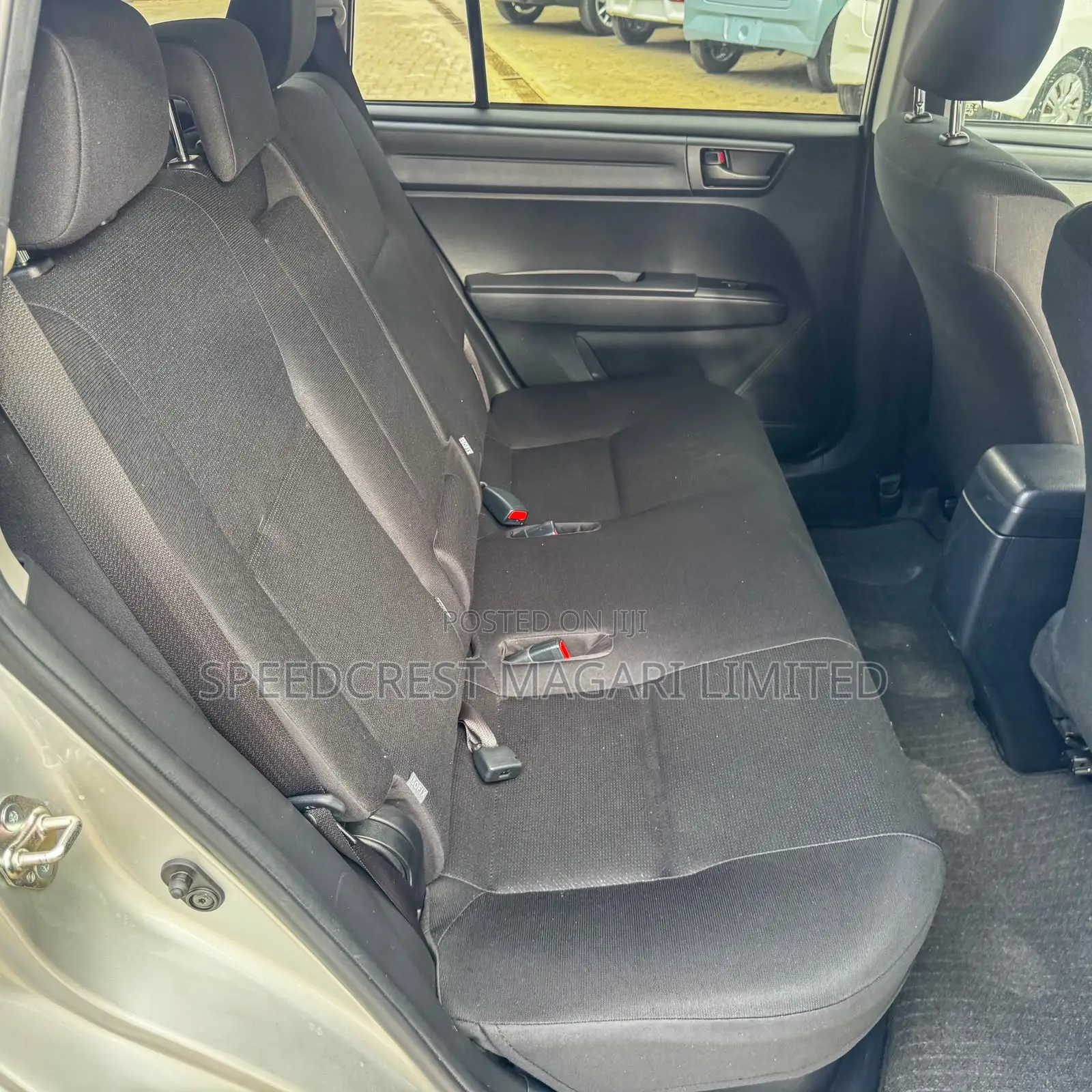 Toyota Corolla Fielder 1.5 Hybrid FWD 2020 Silver