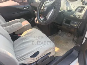 Nissan Serena 2011 White