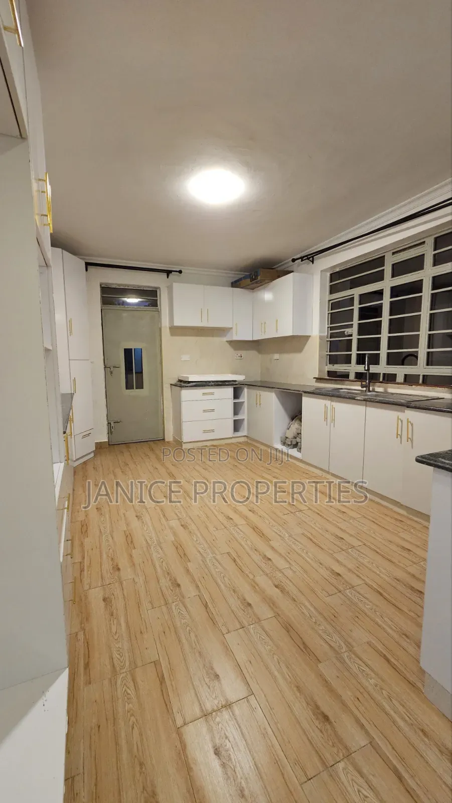 3bdrm Bungalow in Ararat Gardens, Kenyatta Road / Theta for sale