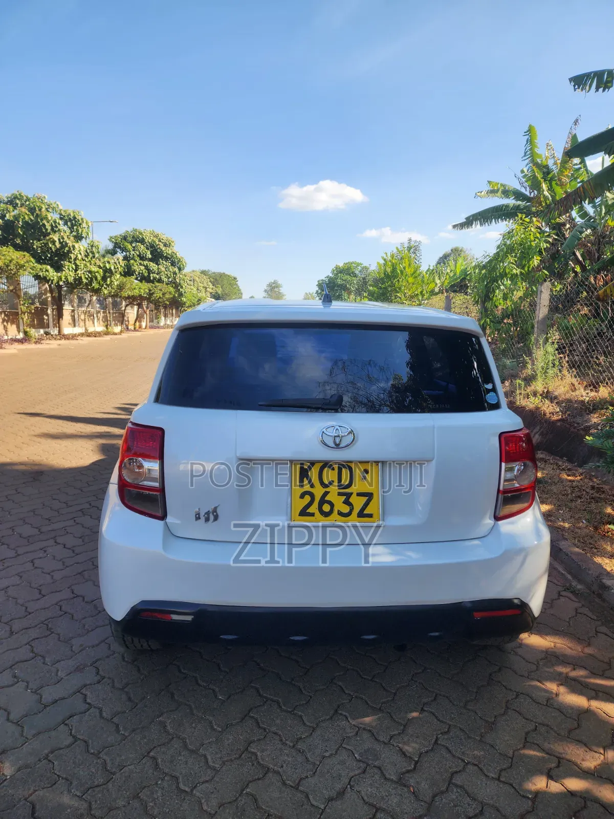 Toyota IST 2008 White