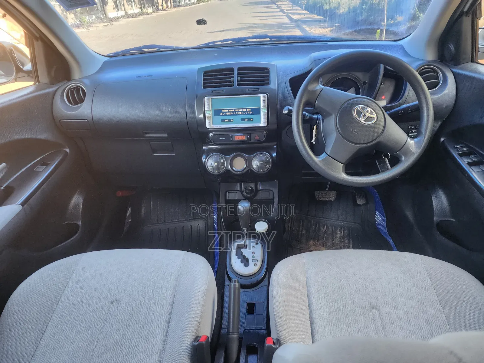 Toyota IST 2008 White