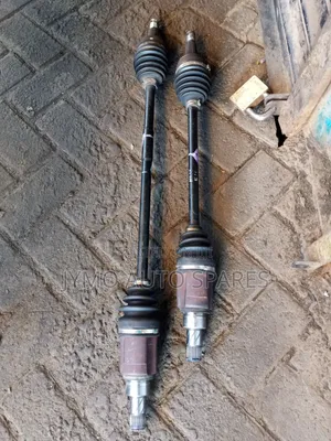 Nissan Note Drive Shaft E12