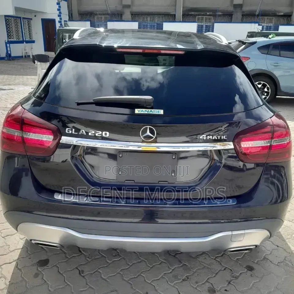 Mercedes-Benz GLA-Class 2019 Black