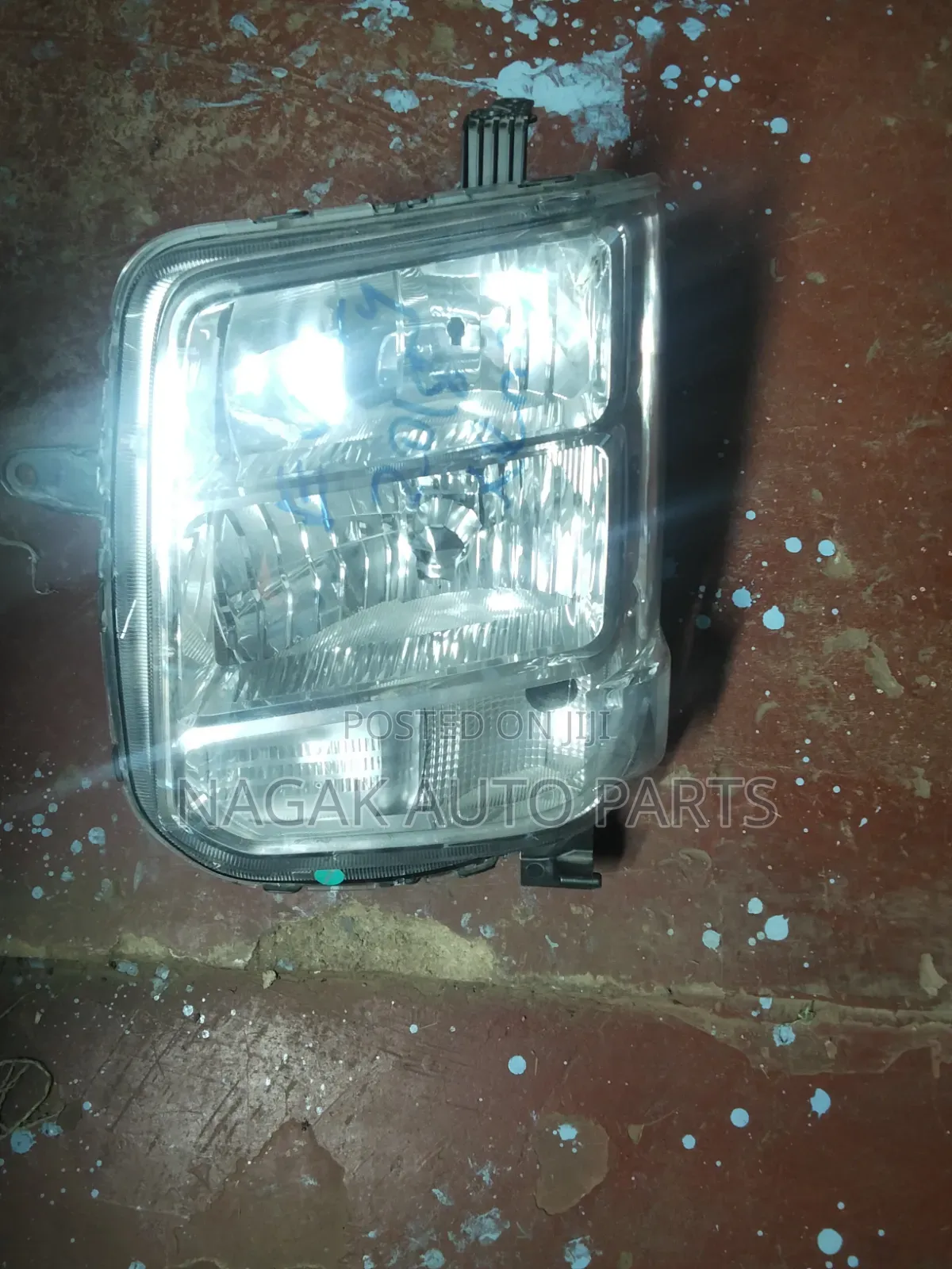 Suzuki Every 2018 Headlight Xenon Type
