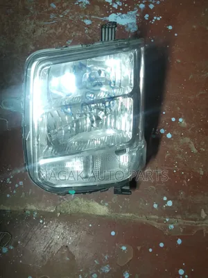 Suzuki Every 2018 Headlight Xenon Type