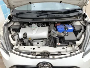 Toyota Sienta 1.5 FWD 2018 Pearl