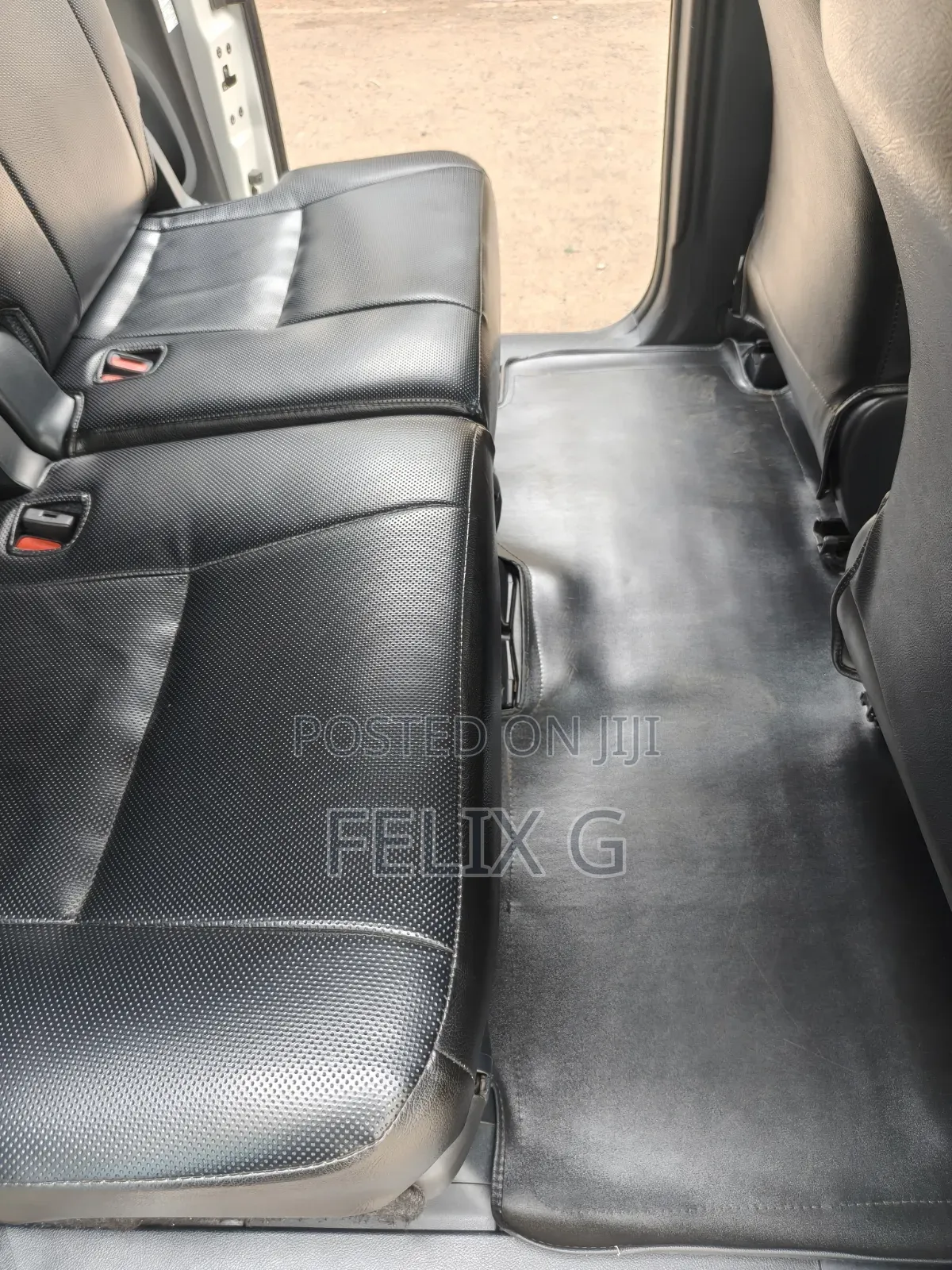 Toyota Sienta 1.5 FWD 2018 Pearl