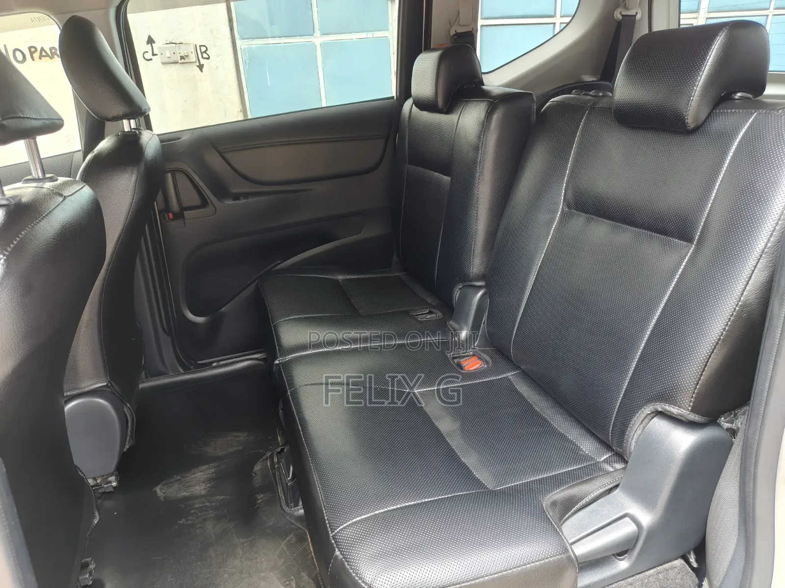 Toyota Sienta 1.5 FWD 2018 Pearl
