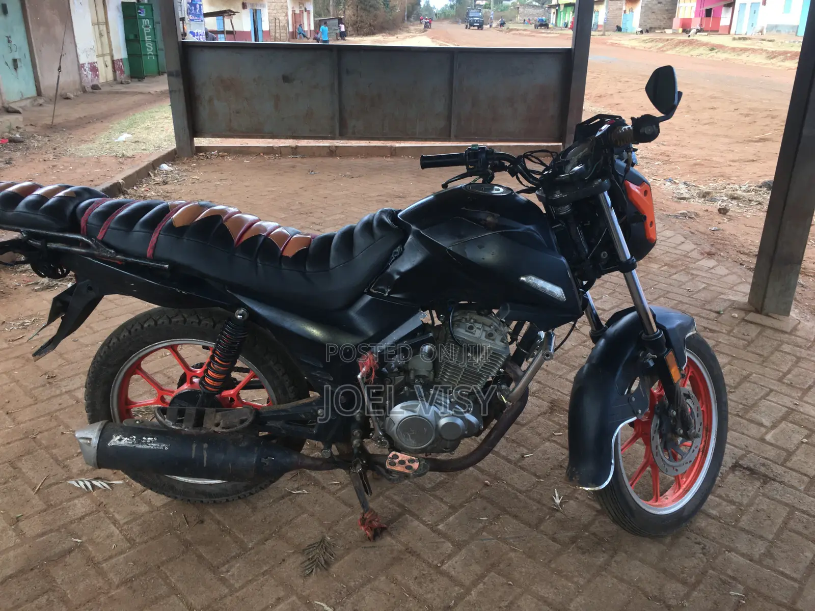 Beth 2021 Orange