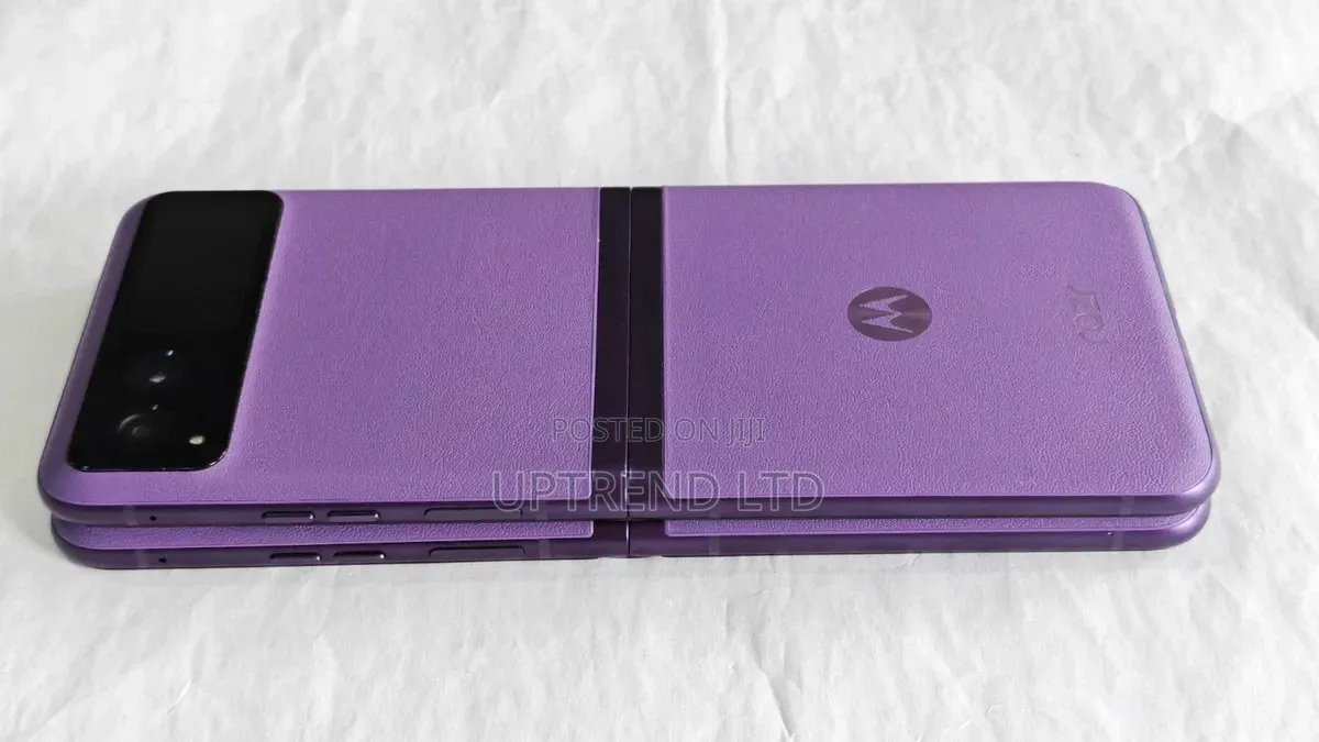 Motorola Razr 40s 256 GB Purple