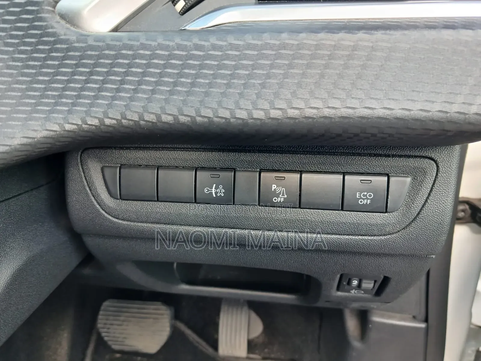 Peugeot 2008 1.2 PureTech (110 Hp) 2019 White