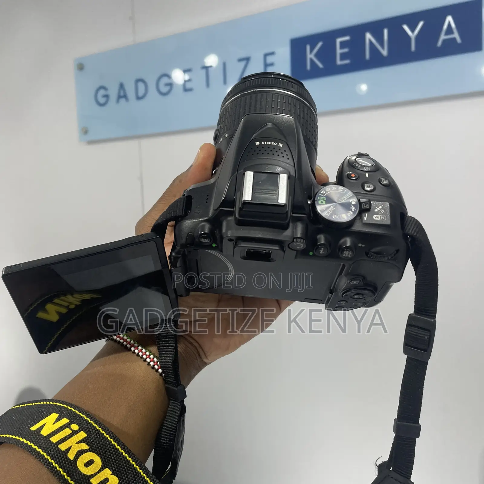 Pre-Owned Nikon D5300 DSLR Camera Kit With 18-55mm Lens