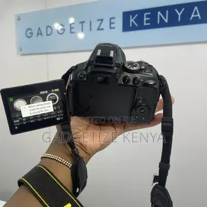 Pre-Owned Nikon D5300 DSLR Camera Kit With 18-55mm Lens