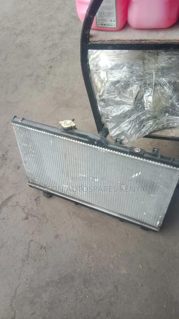 Toyota 100 L,102,91,110 Radiotor - main view