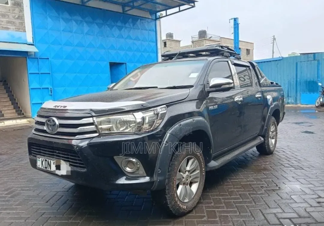 Toyota Hilux Revo Smart Cab Deisel 2.4 AWD 2016 Black